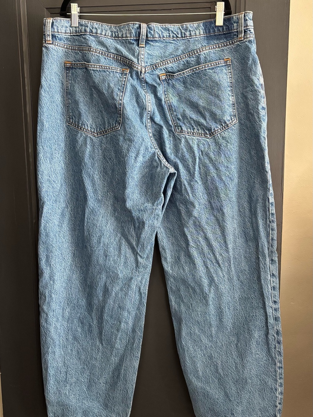 Abercrombie & Fitch High Rise Taper Leg Jeans 34/18R - Picture 2 of 4